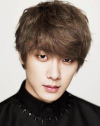 FTISLAND崔敏焕将于今日退伍 将会于3日进行直播