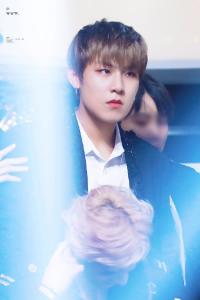 AB6IX成员朴佑镇确诊感染新冠 目前居家治疗