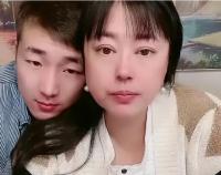 李菁菁与小21岁老公刘振宣布离婚 目前已经分居