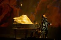 金曲歌王 “E神” 陈奕迅空降狮城 9000名歌迷共同见证陈奕迅的“恐惧与梦想”