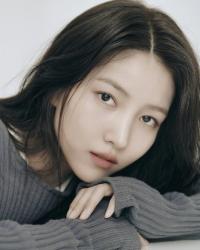 韩国“第一美腿爱豆”金韶情 完美双腿让人羡慕