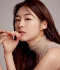 韩国美女演员李沇熹官宣怀孕 与老公结婚四年迎来爱情结晶