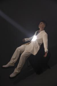 《活着Alive》零距离随时唱到你身边 特设长沙发VIP包厢区chill看演唱会