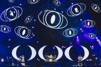 告五人金奖年度歌曲〈又到天黑〉抚慰人心　团长兼鼓手哲谦生日公布「直到天亮日志」