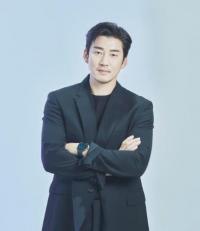 尹启相有望出演Netflix新韩剧《亲戚》合作韩石圭