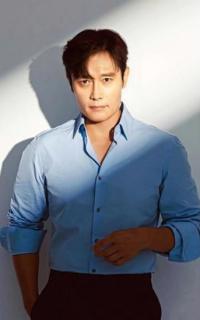 李炳宪为父偿还10亿债务旧事引热议 网友评：人性立体，是非当分开看