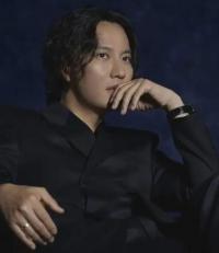 金南佶解锁新身份！以摇滚歌手“K.N.G”正式出道，首单《正在走向你》26日公开