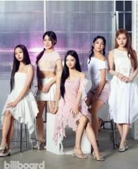 新人女团VVS因16岁成员参与性感概念MV引争议 韩网批：未成年不该走这种路线