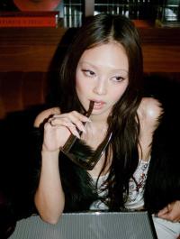 BLACKPINK Jennie新曲创K-pop女团混音单曲纪录