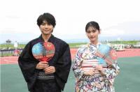 佐藤胜利×原菜乃华现身长冈花火大会！timelesz主题曲响彻夜空 81年爱情故事照进现实
