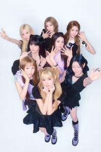 Hearts2Hearts携《ICONIC HEART》登上音乐节目！甩肩动作引爆“超强中毒性”舞台